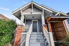 4748 7th Ave Ne - Photo 1 of 1