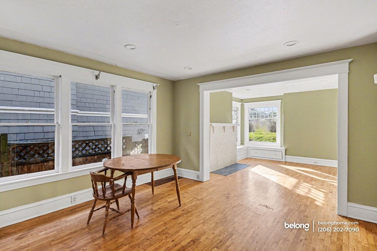 4748 7th Ave Ne - Photo 7 of 26