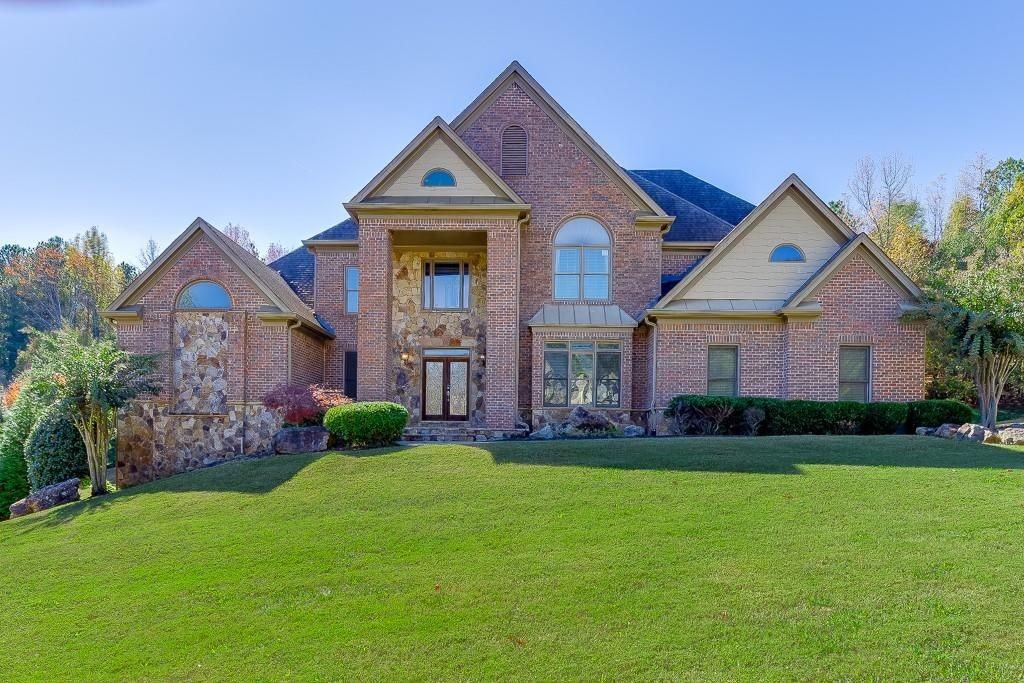 940 Chateau Forest Rd - Photo 3 of 50