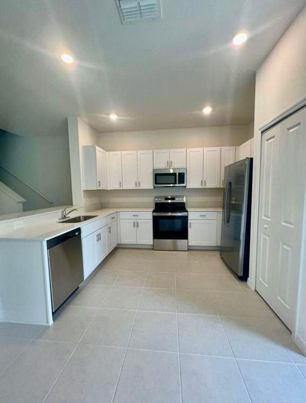 2625 Sunray Venus Way - Photo 3 of 16