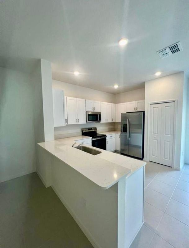 2625 Sunray Venus Way - Photo 4 of 16