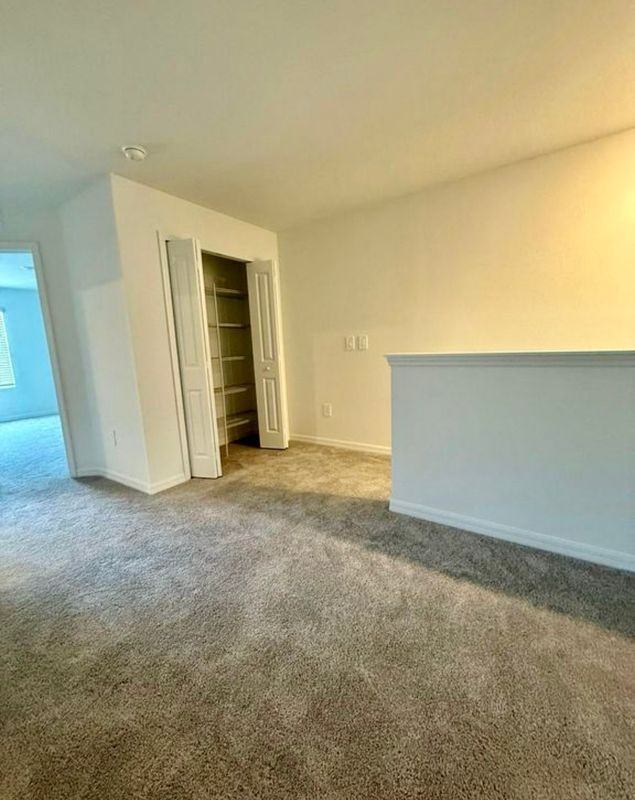 2625 Sunray Venus Way - Photo 5 of 16