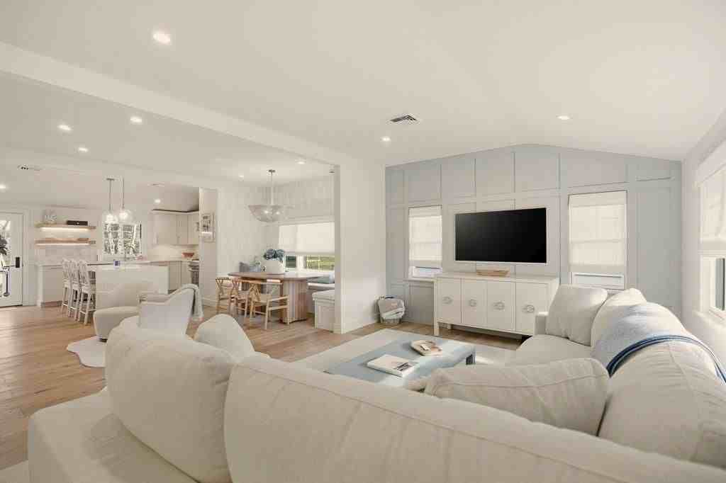 8 Kerins Ter - Photo 5 of 43