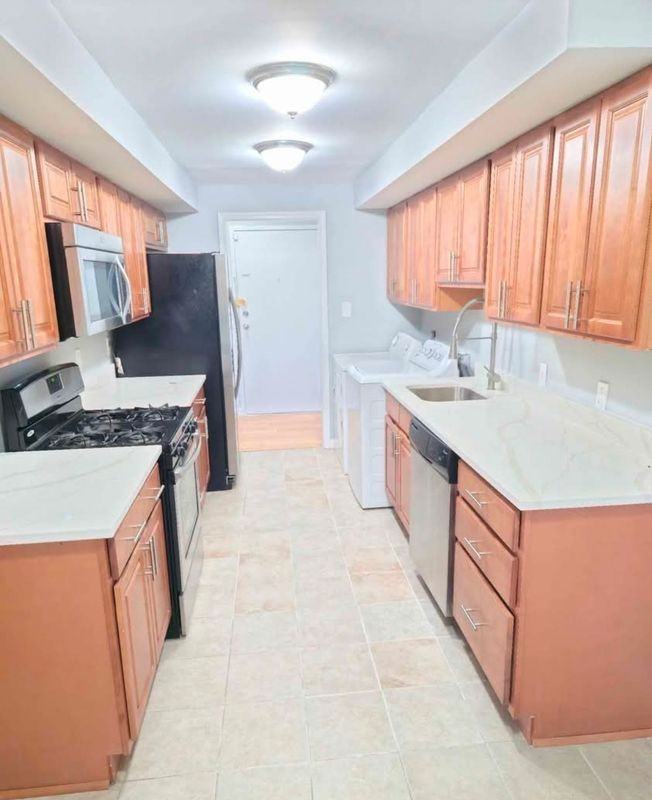 10204 Prince Pl ##308 - Photo 4 of 10