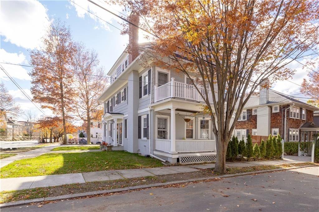422 Wayland Ave - Photo 3 of 19