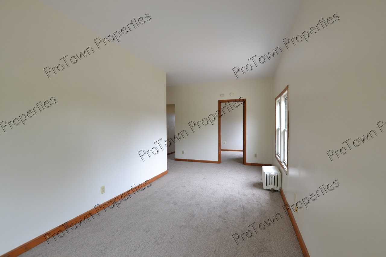 26 North Broadway Street #2S - Photo 2 of 7