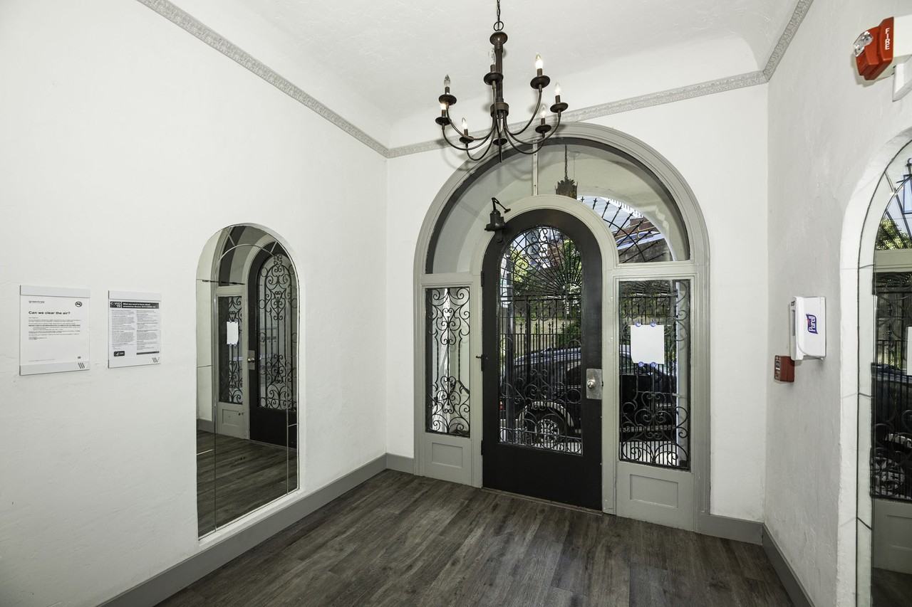 390 Liberty - Photo 3 of 23