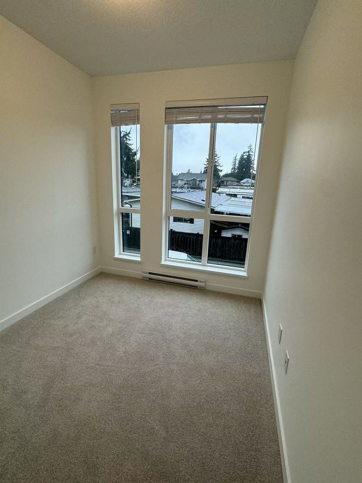 15700 85 Avenue - Photo 6 of 15