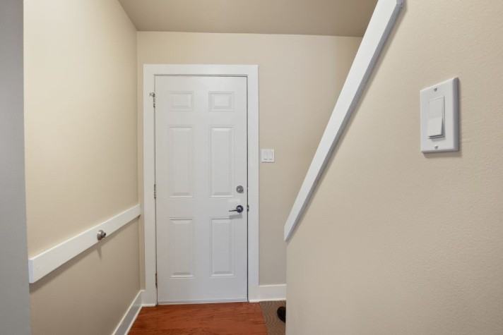 2 Large Bedroom Townhouse in Brookview Estates! - Photo 2 of 15