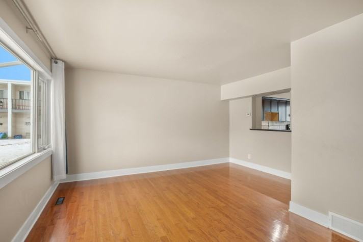 2 Large Bedroom Townhouse in Brookview Estates! - Photo 4 of 15