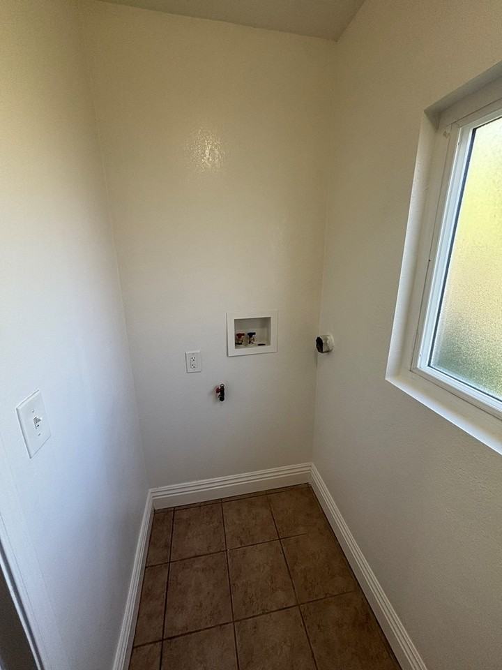 1550 West 84th Place - Photo 3 of 13