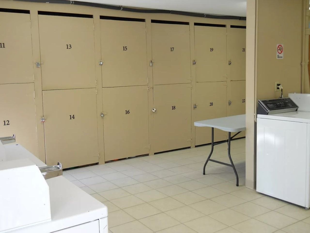 4320 36 1/2 St - Photo 7 of 7