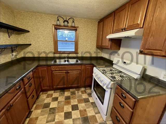 502 Chestnut St #1 - Photo 5 of 18