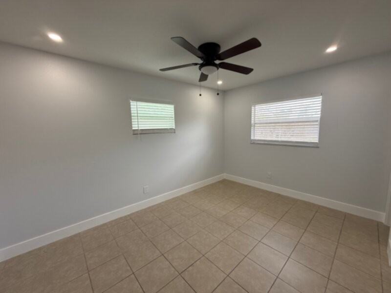 229 Justin Way - Photo 7 of 9