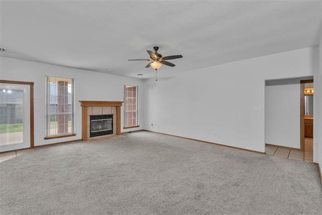 3705 Ne Bradford St #1 - Photo 4 of 23