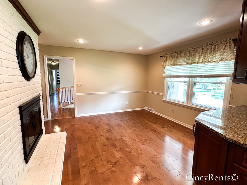 6463 Oldbarn Ct #NA - Photo 6 of 36