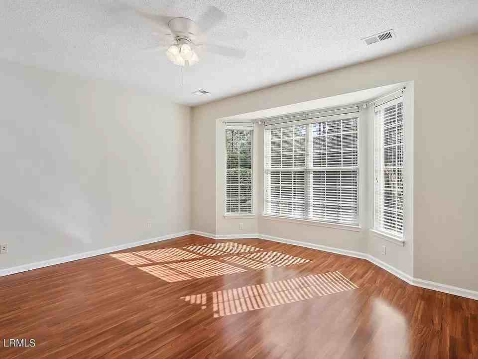 149 Landing Ln #NA - Photo 7 of 8