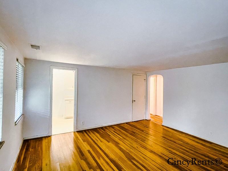 1110 Delta Ave #5 - Photo 3 of 16