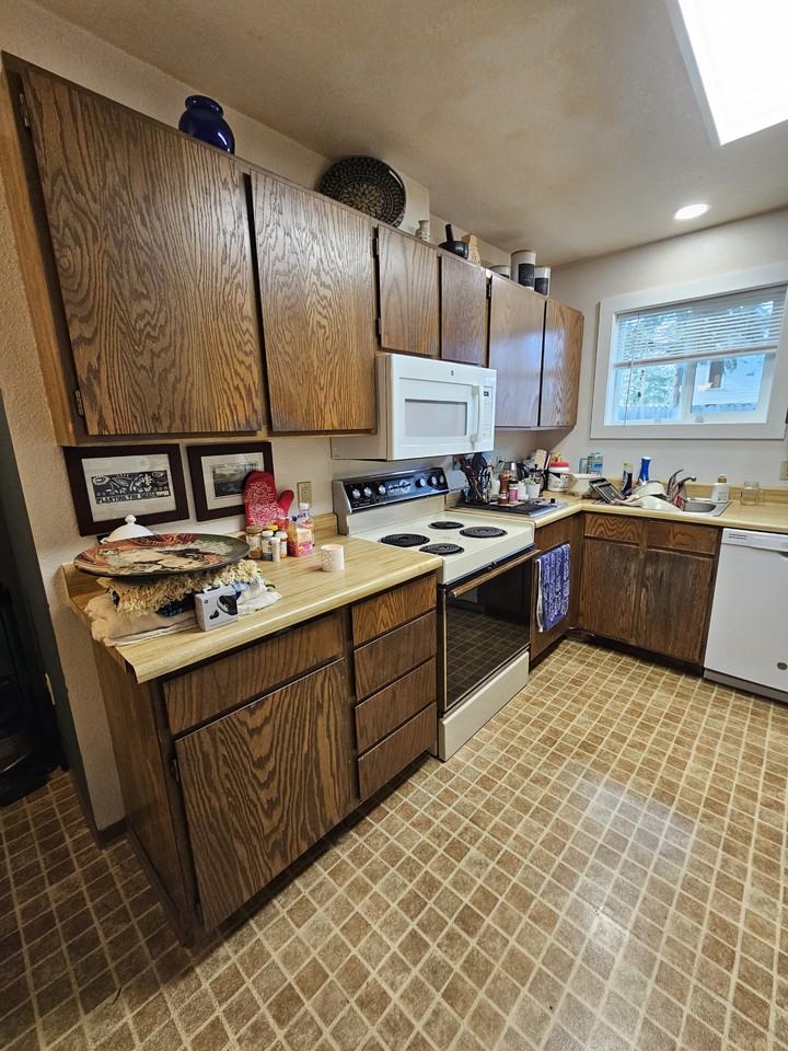 1405 Pine Cone Rd #NA - Photo 6 of 15