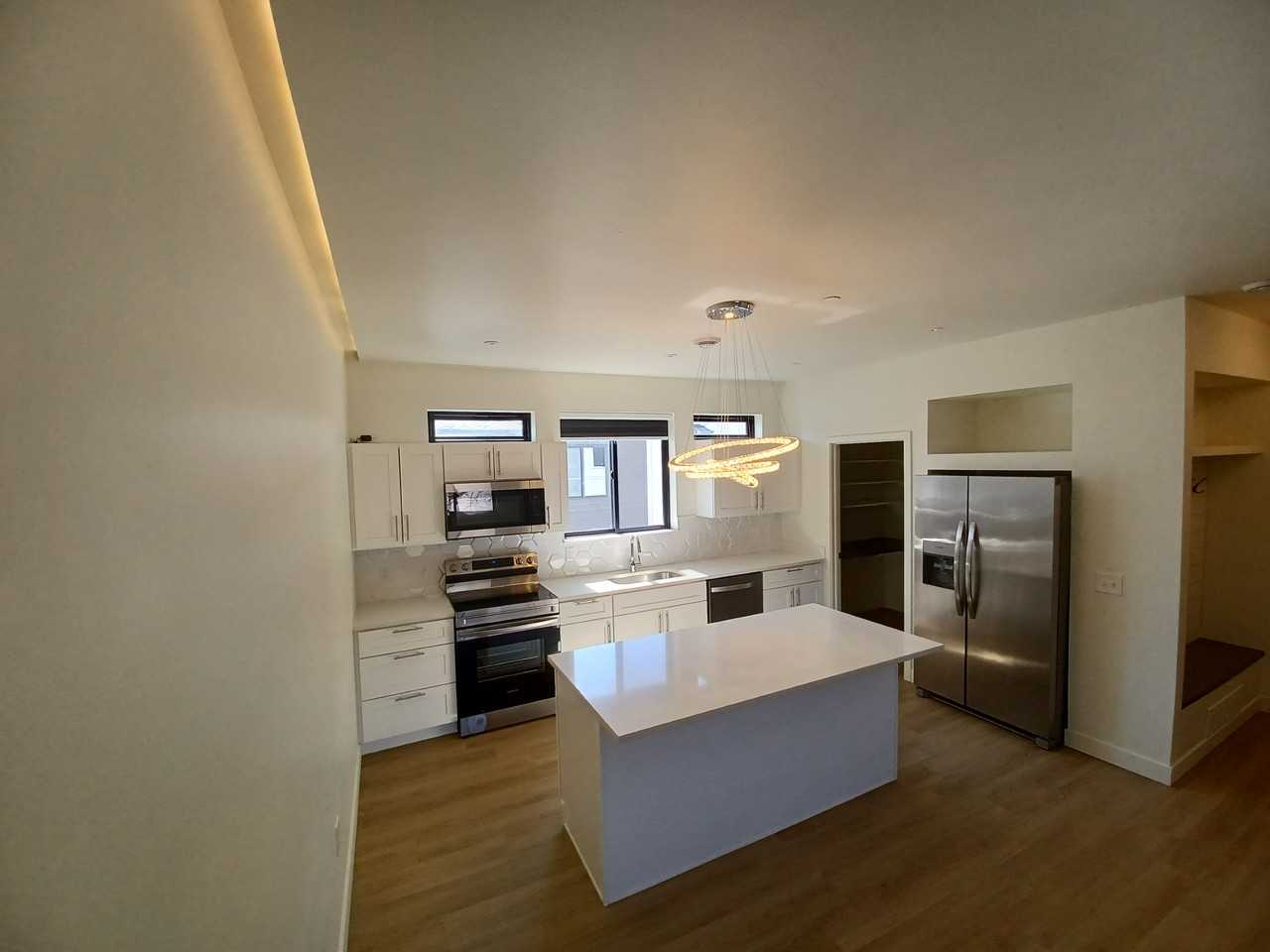 3215 Fairfax St - Photo 5 of 26