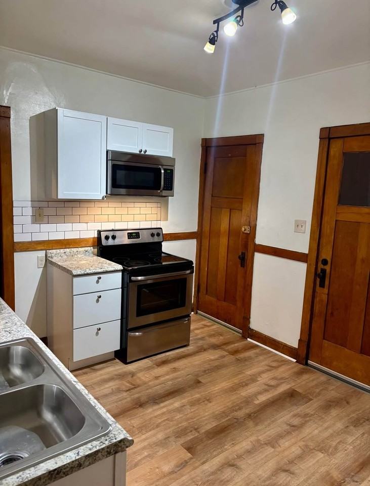 113 W Concordia Ave - Photo 5 of 17