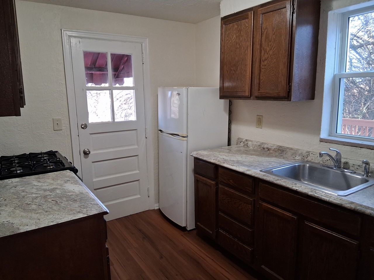 405 Commonwealth Ave #NA - Photo 4 of 12