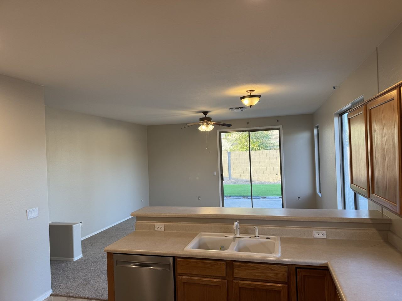 4234 E Shannon St #NA - Photo 2 of 13