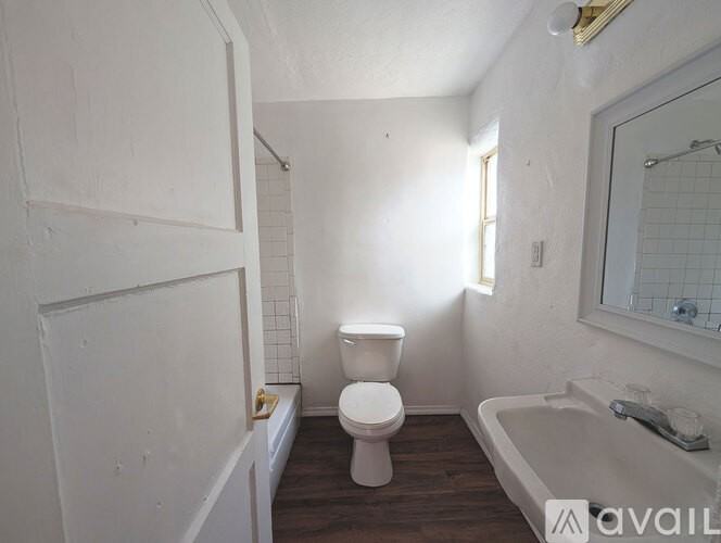 1203 Barelas St Sw - Photo 7 of 13