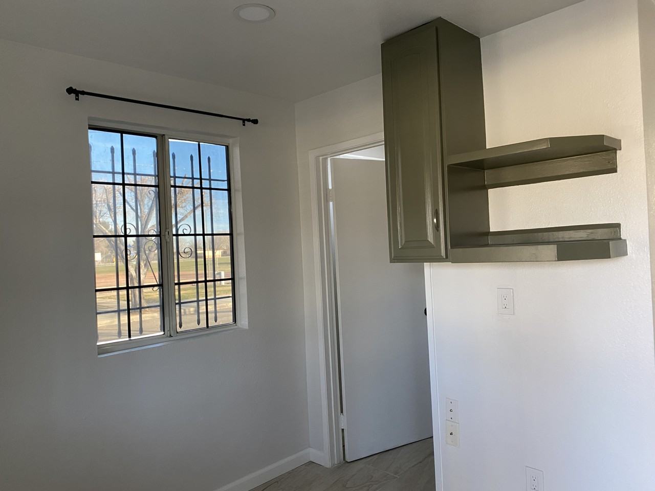 808 W Avenue H4 #1 - Photo 3 of 17