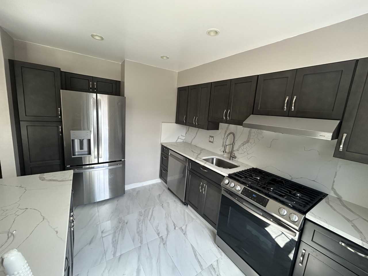 1008 Travis Ln #1 - Photo 4 of 8