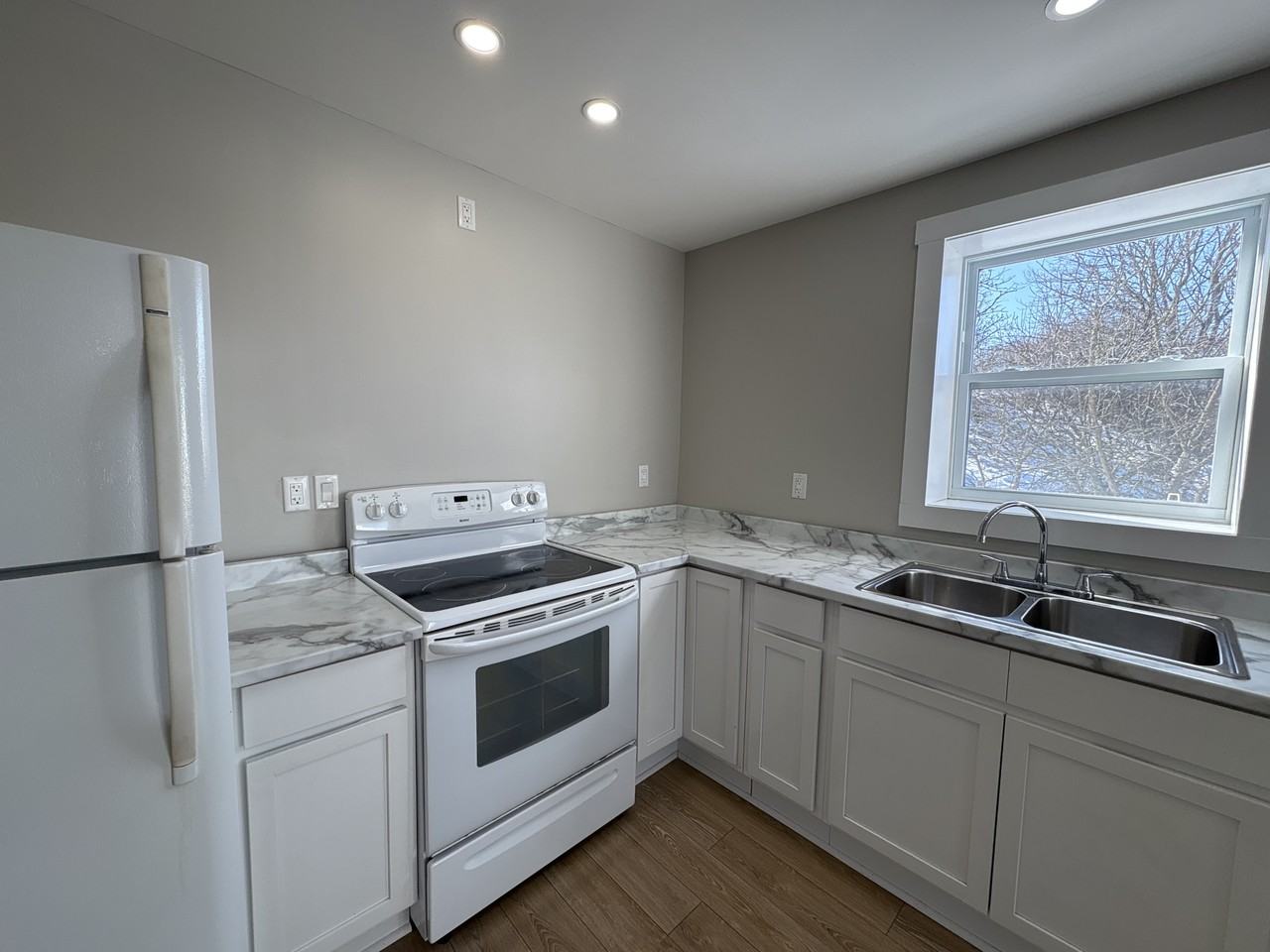 74 St. John St #74 - Photo 5 of 19