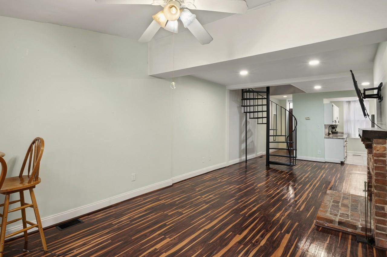 636 Portland St #1 - Photo 7 of 25