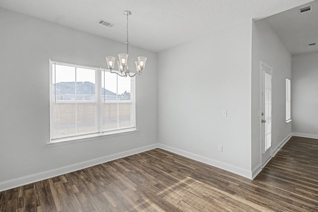 20 Fuller Way Ne #1 - Photo 7 of 35