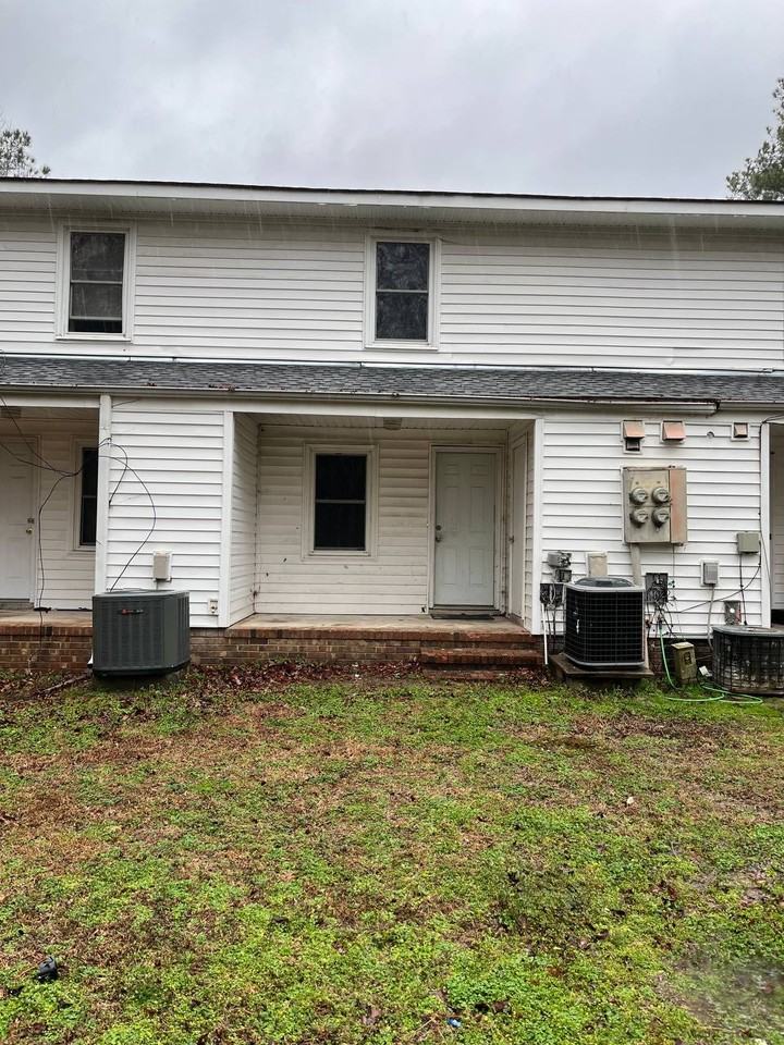 1404 Vista Drive - B3Vista Apartments #1404B3 - Photo 2 of 10