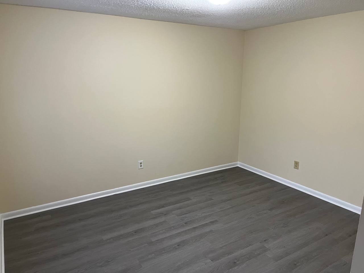 1404 Vista Drive - B3Vista Apartments #1404B3 - Photo 3 of 10