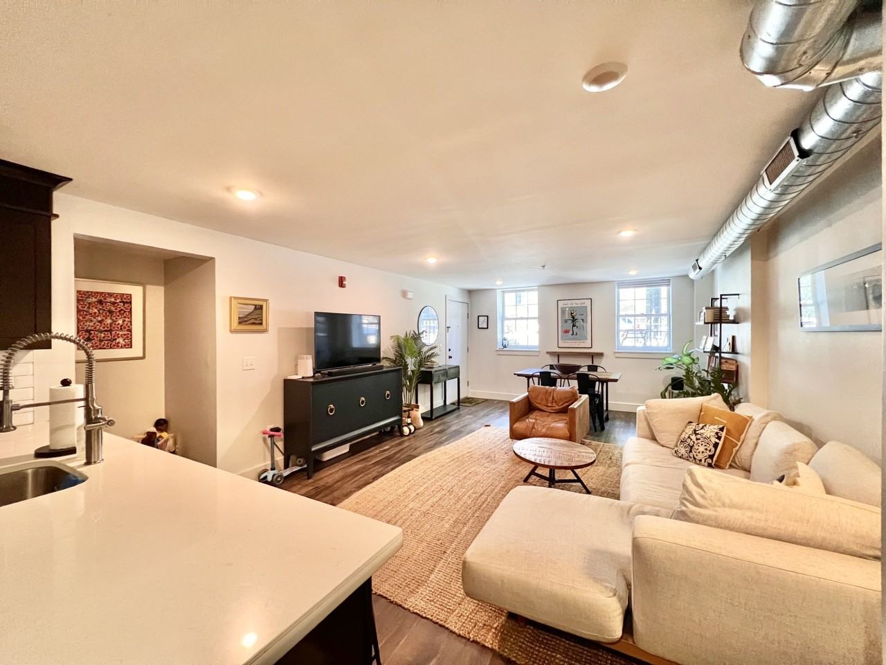 56 Wayne St #G - Photo 5 of 12