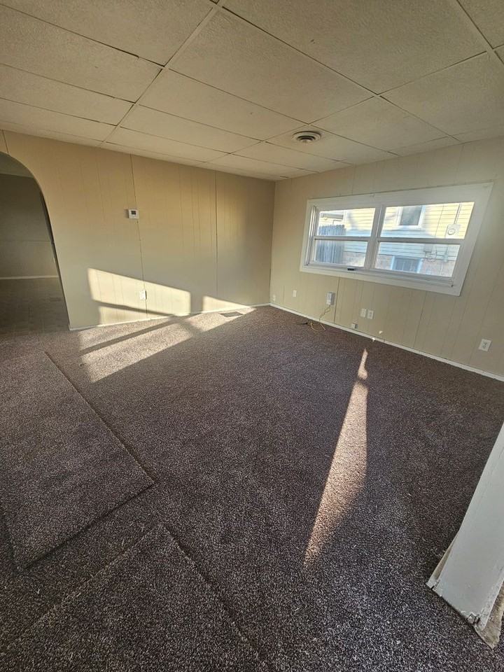 515 2nd Ave W - Photo 5 of 21