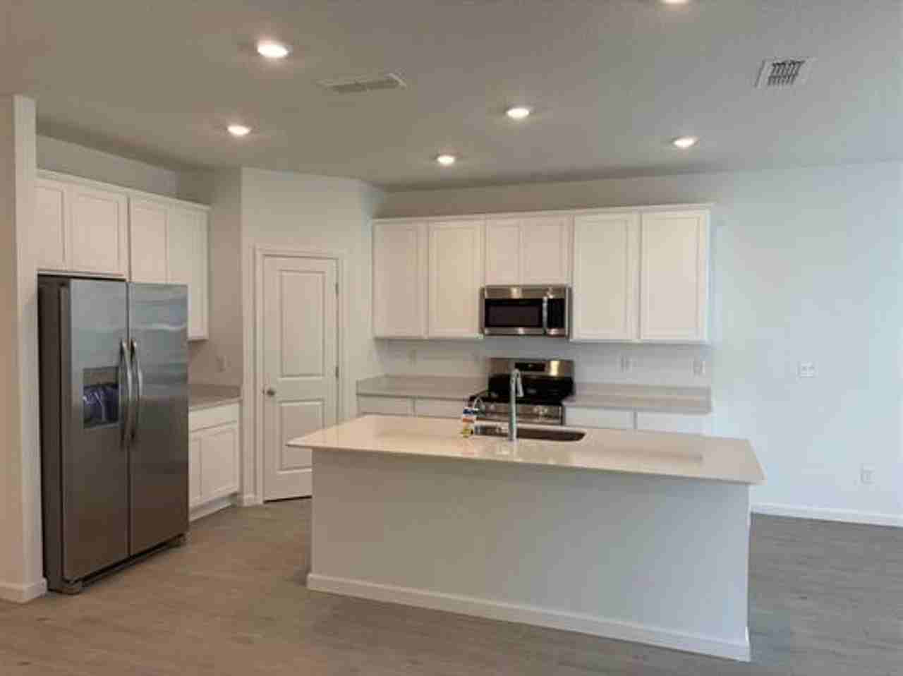 59 Old Bull Bay Ct - Photo 3 of 18
