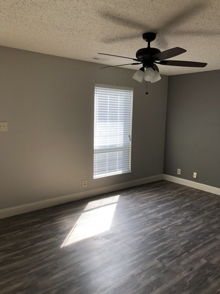 47 Park Charles Blvd S Apt B - Photo 2 of 12