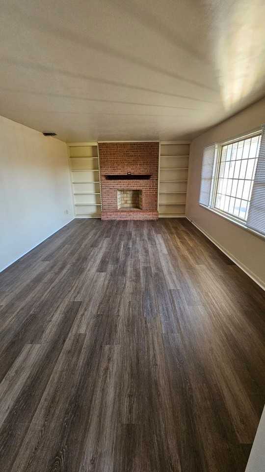 1539 Dual Hwy - Photo 4 of 22