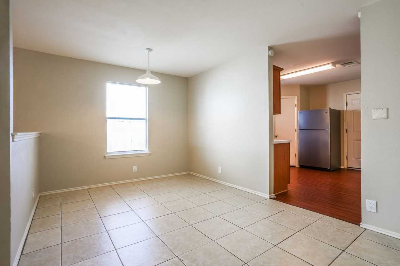 5813 Wideleaf Dr - Photo 6 of 16