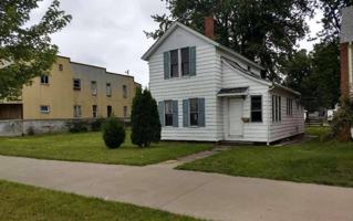 featured image of 432 11th Ave S