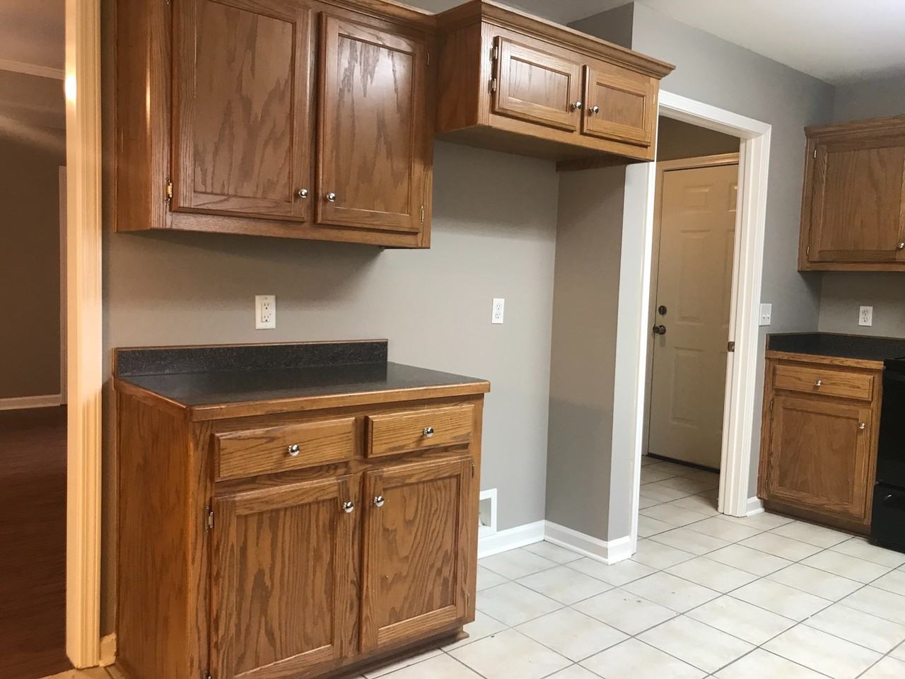 230 Autumnwood Dr - Photo 3 of 19