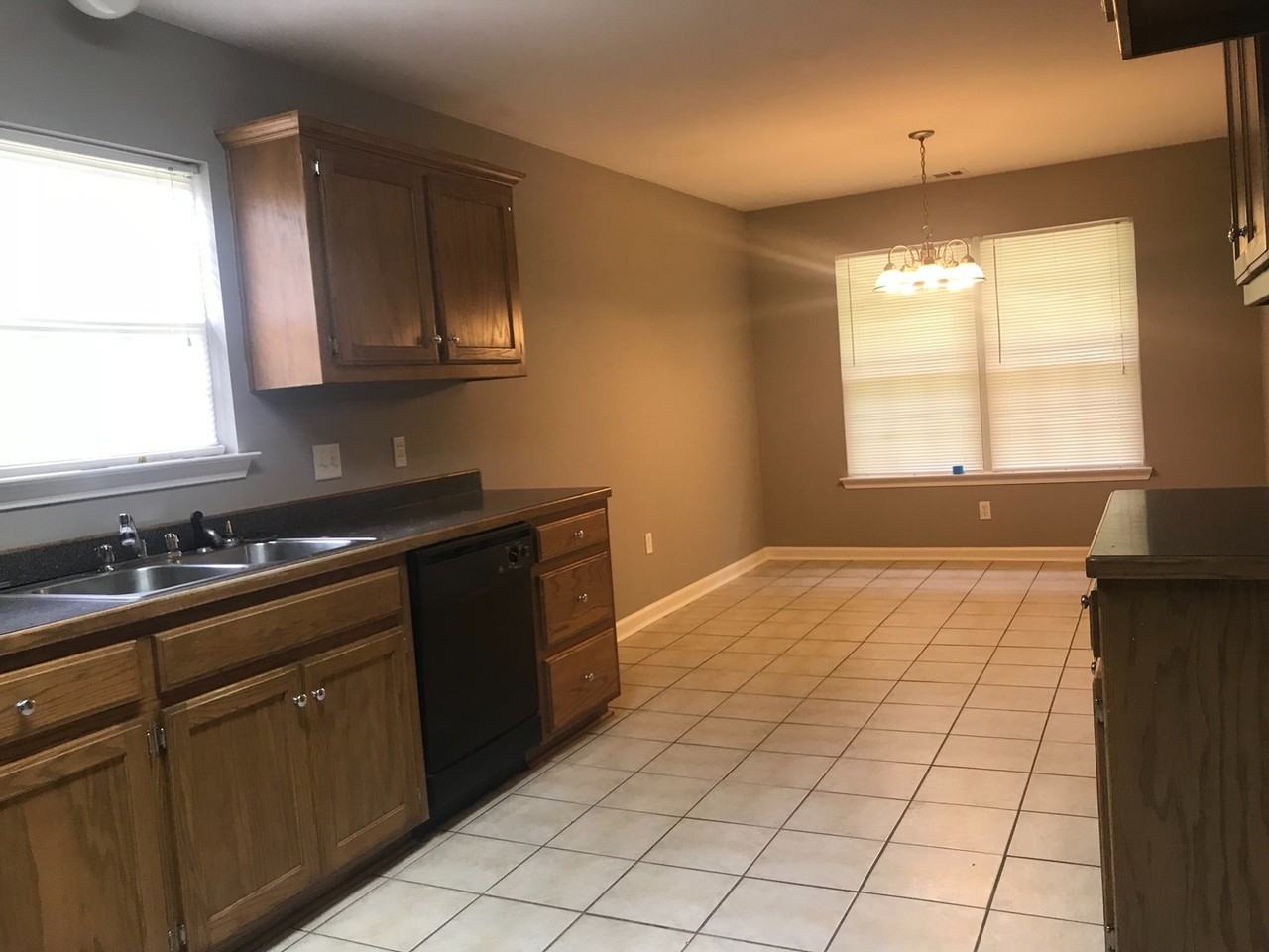 230 Autumnwood Dr - Photo 5 of 19