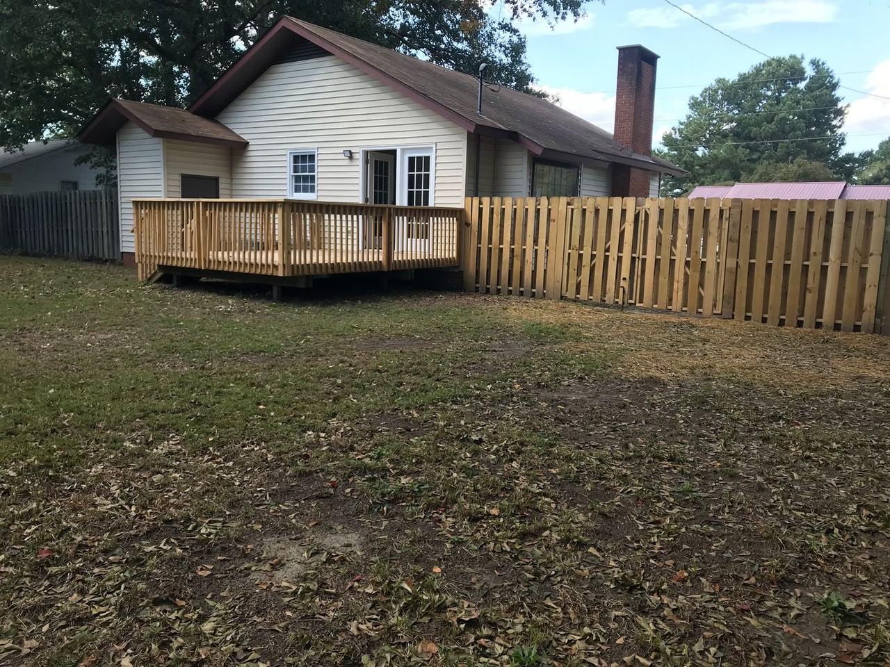 112 Sycamore St - Photo 2 of 29