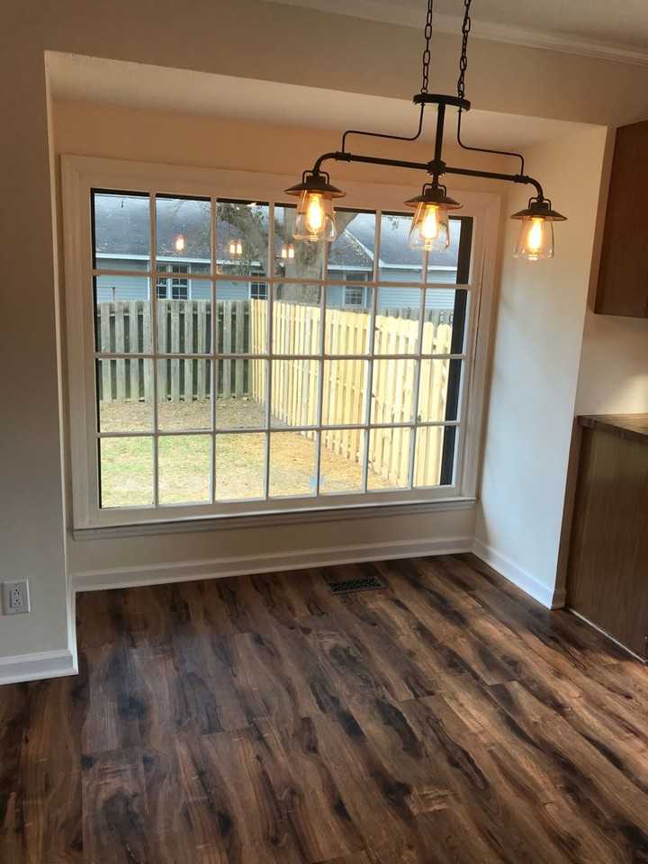 112 Sycamore St - Photo 3 of 29