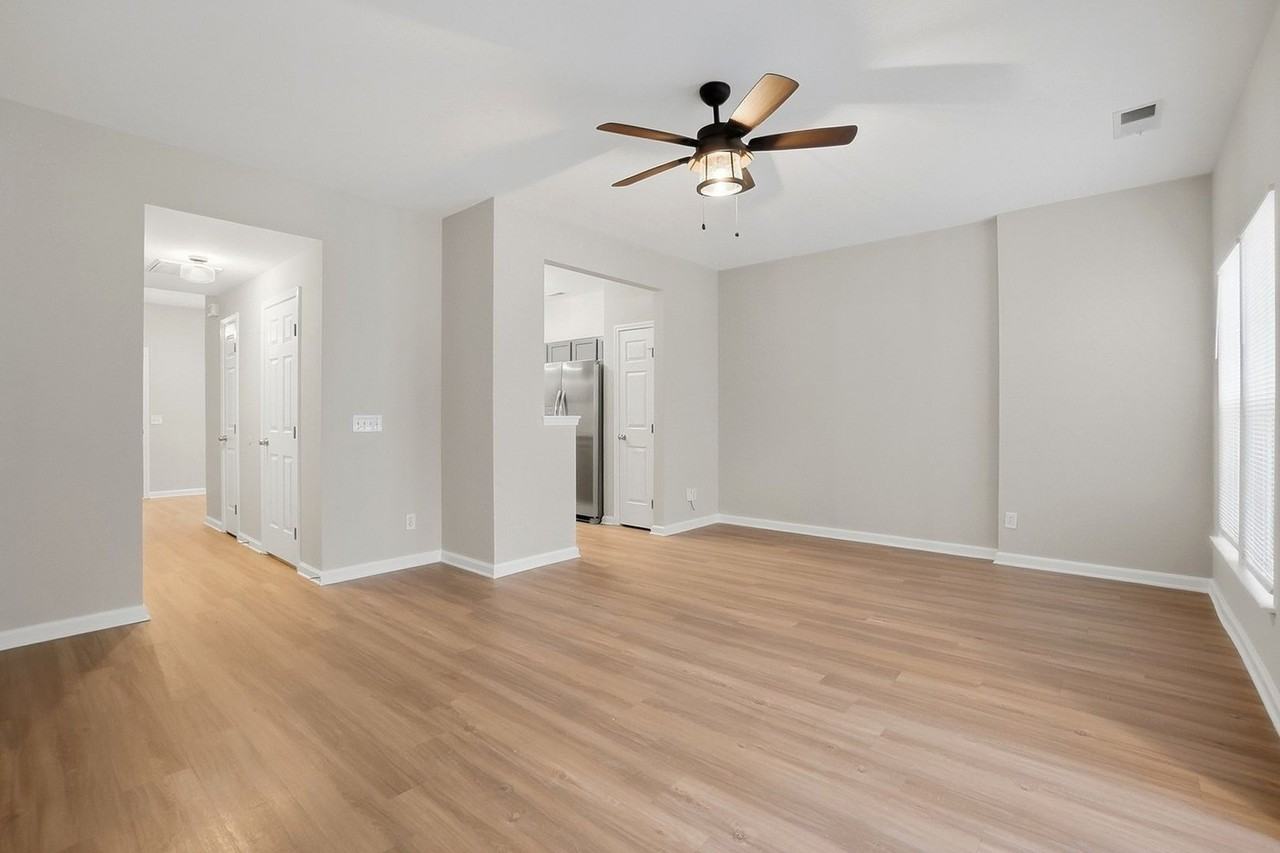 3028 Misty Harbor Cir #B - Photo 7 of 44