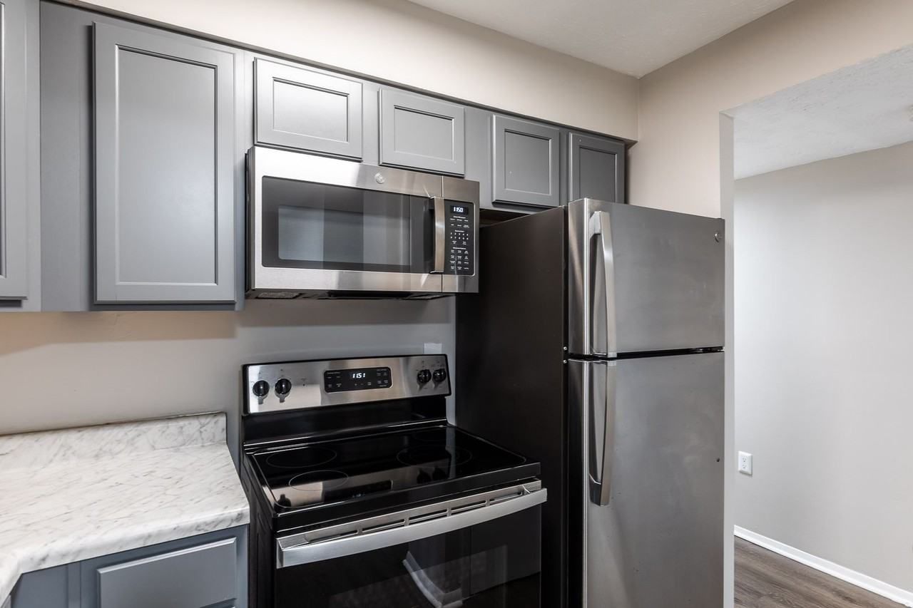 605 Hanna Ave Apartments - Photo 2 of 29