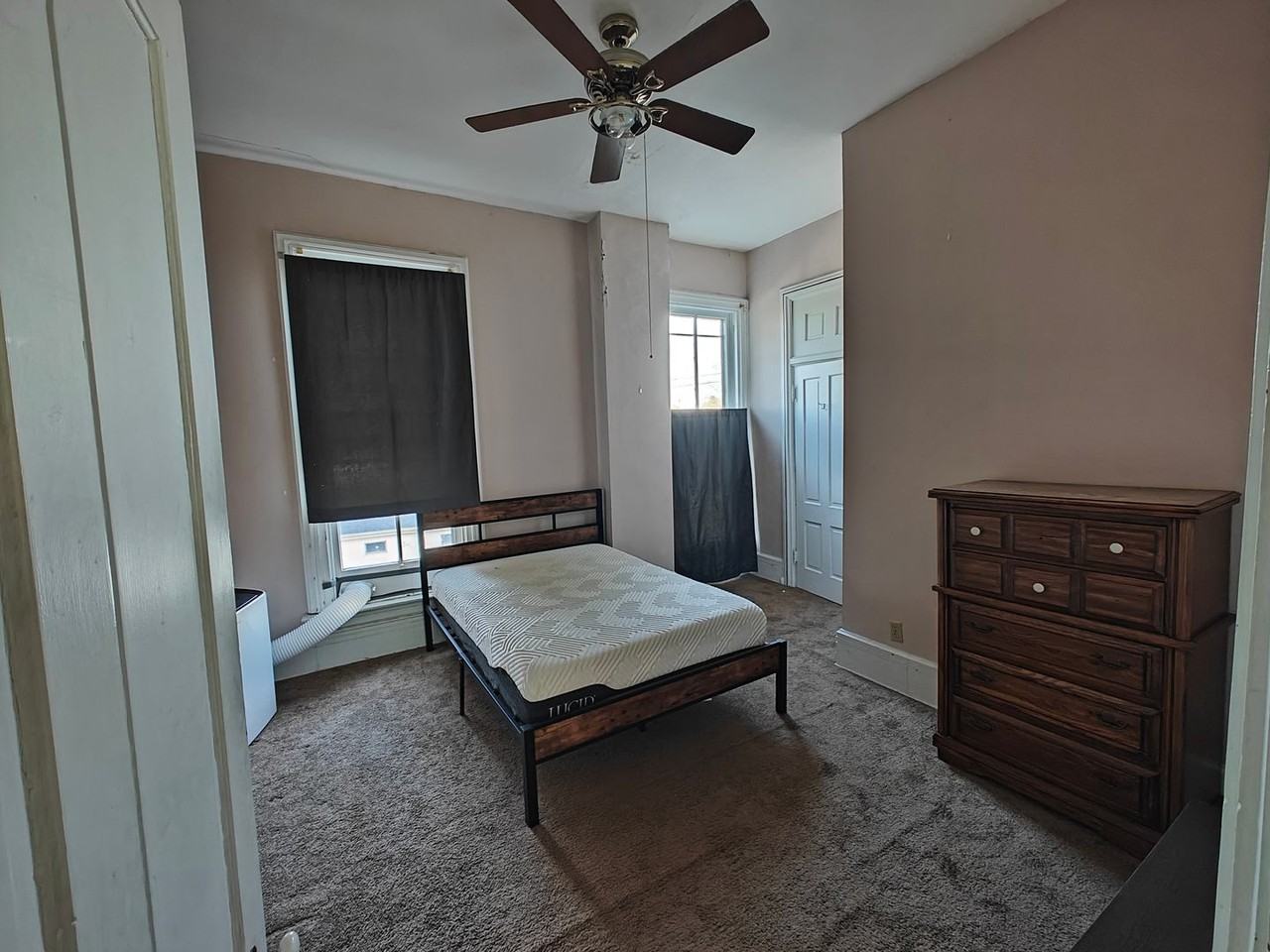 28 W Franklin St - Photo 2 of 11