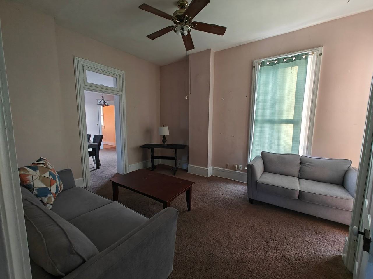 28 W Franklin St - Photo 4 of 11